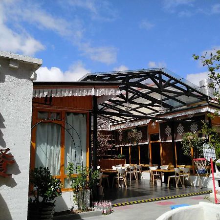 Huksum House Lägenhet Deqen Exteriör bild