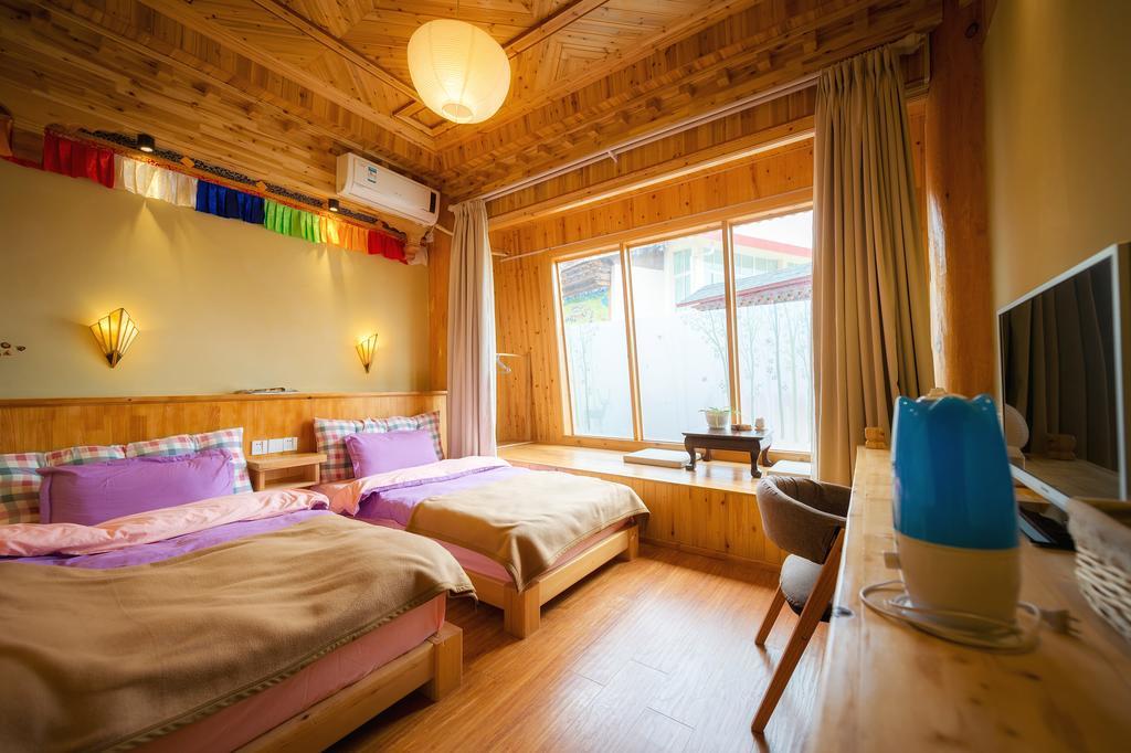 Huksum House Lägenhet Deqen Exteriör bild